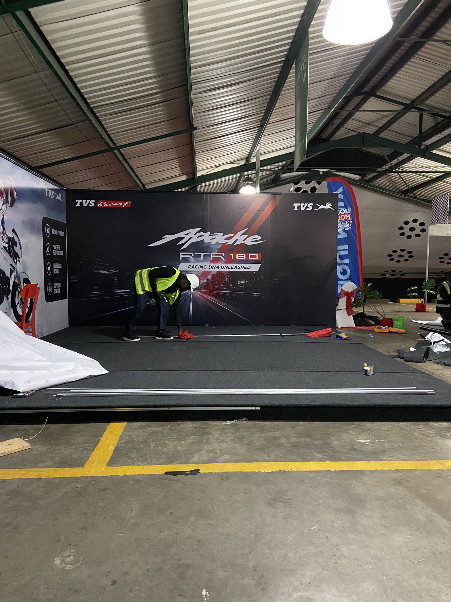 TVS Apache RTR 180 — Village Market Auto Show Experience 2026 — photo 2